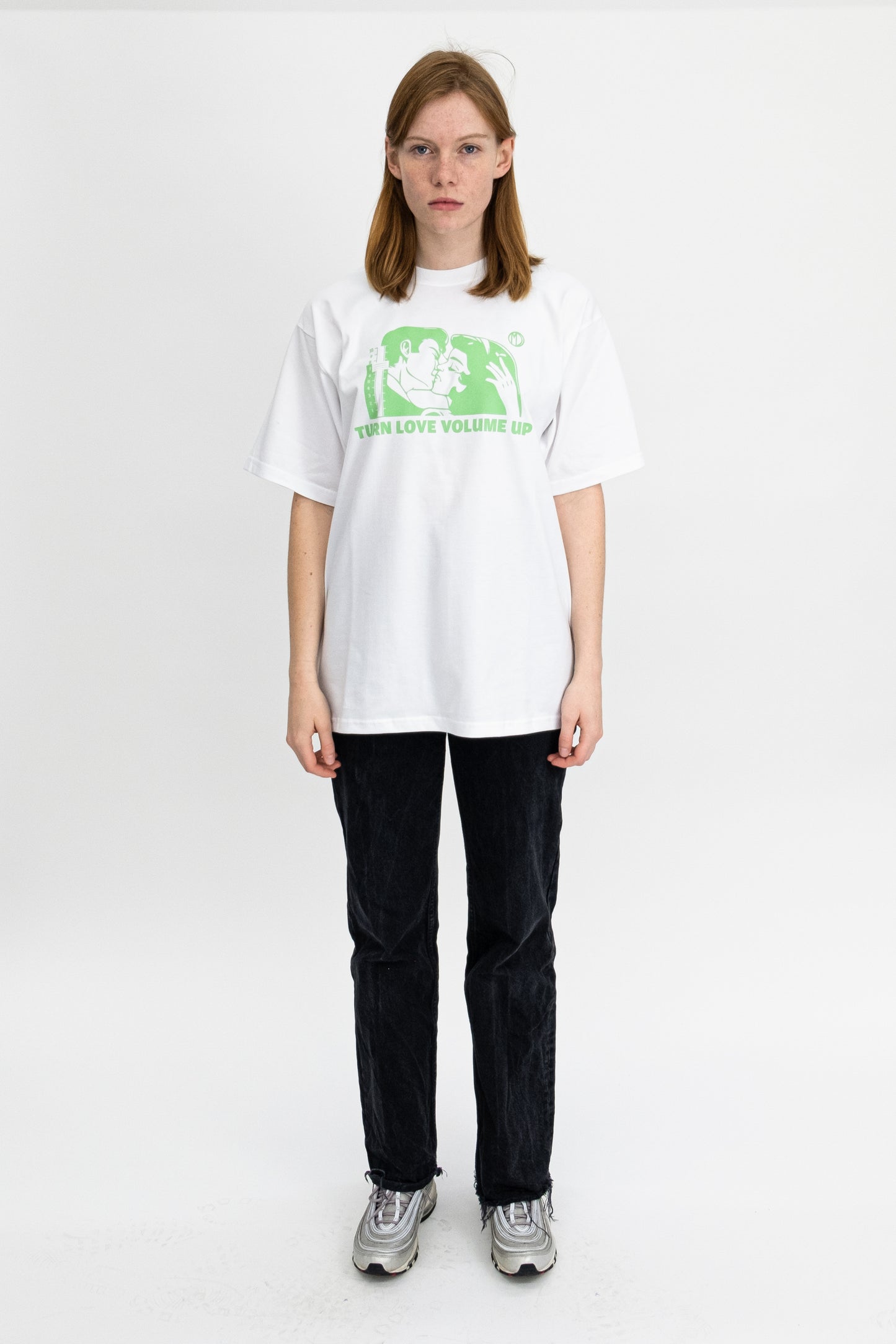 TURN LOVE VOLUME UP SHIRT GREEN